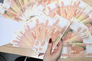 Средняя зарплата в России: только два региона преодолели 200 тысяч рублей