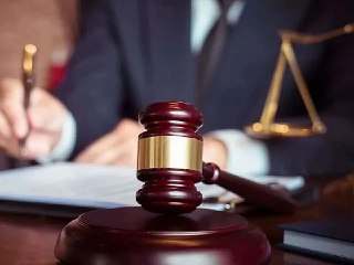 Суд вынес приговор охотнику, случайно застрелившему внучку
